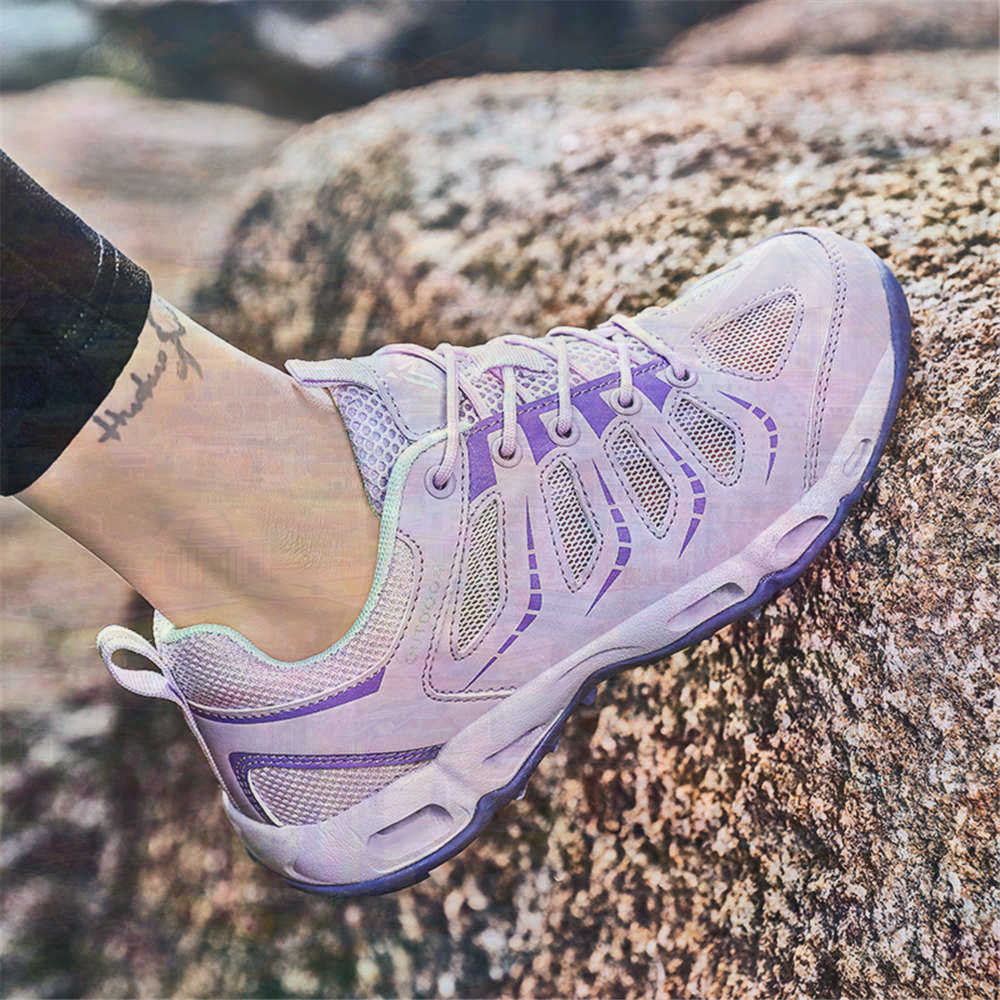Sumer Round Tip Silver Sneaker - Outdoor Sport Dress 评论和价格