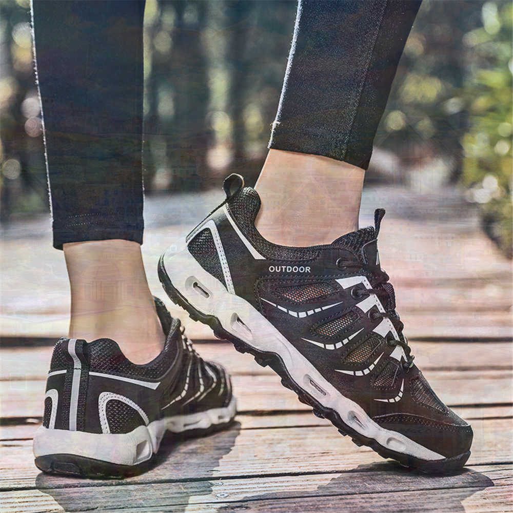 Sumer Round Tip Silver Sneaker - Outdoor Sport Dress 评论和价格